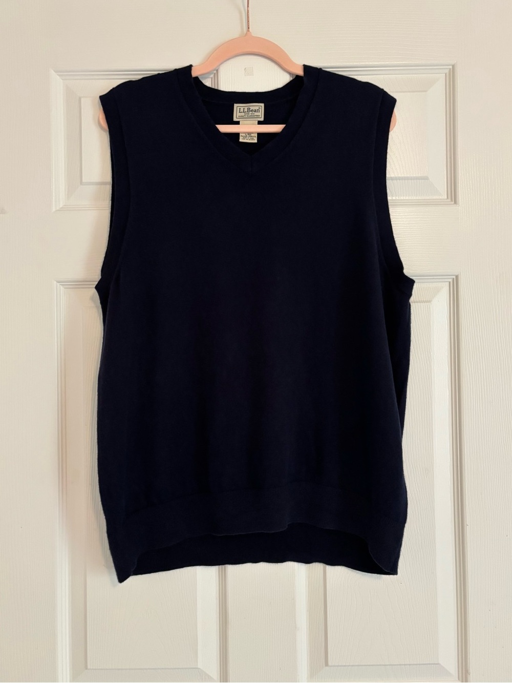 Men’s Vintage L.L. Bean Cotton/Cashmere Navy Blue Sweater Vest